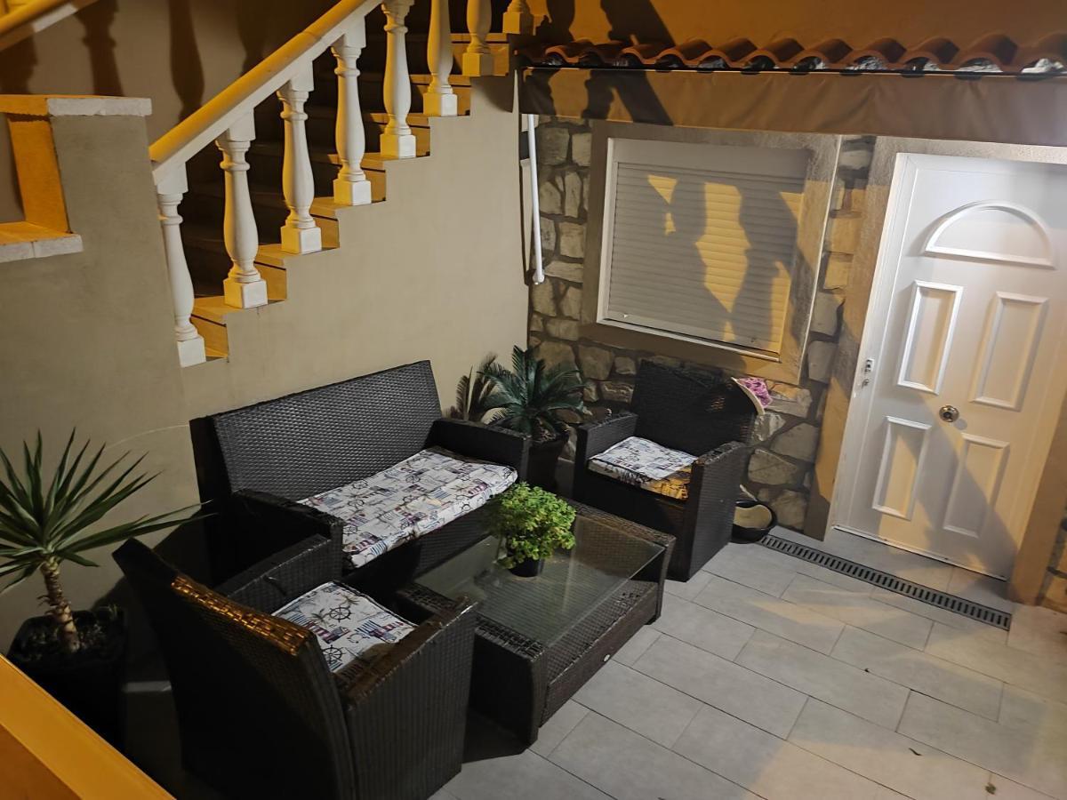 Villanekane Apartment Alicante
