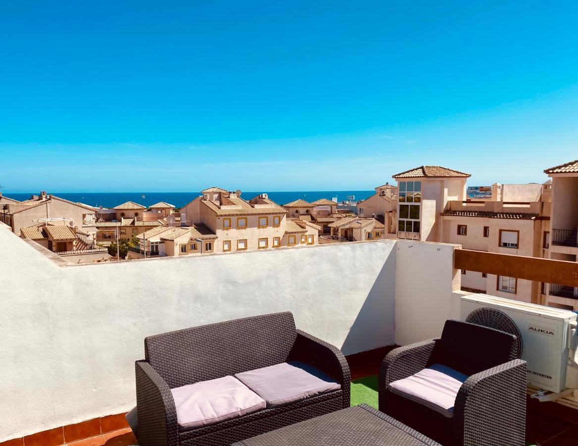 Casa Flania, Seaview, 2-bedroom, 2-bathroom Appartement *