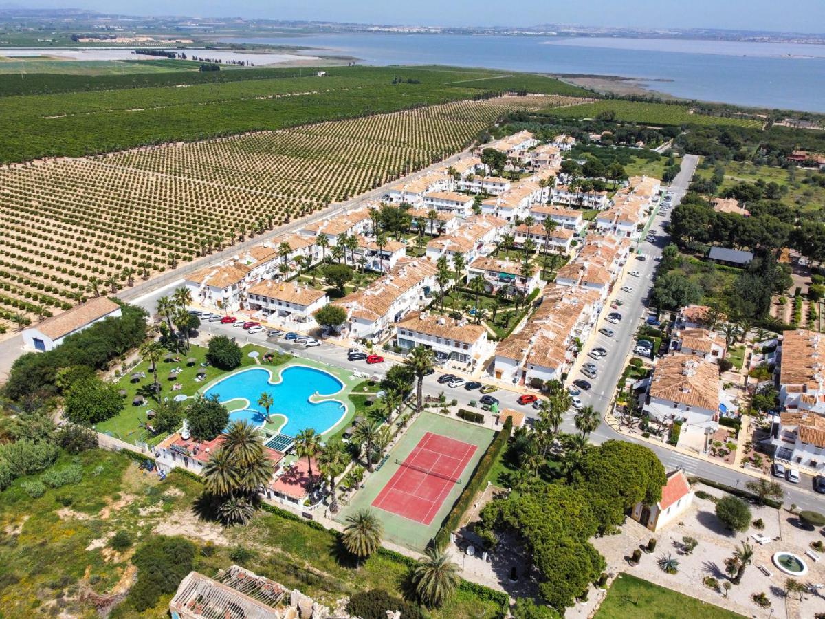 Apartamento En Torrevieja Con Piscina *