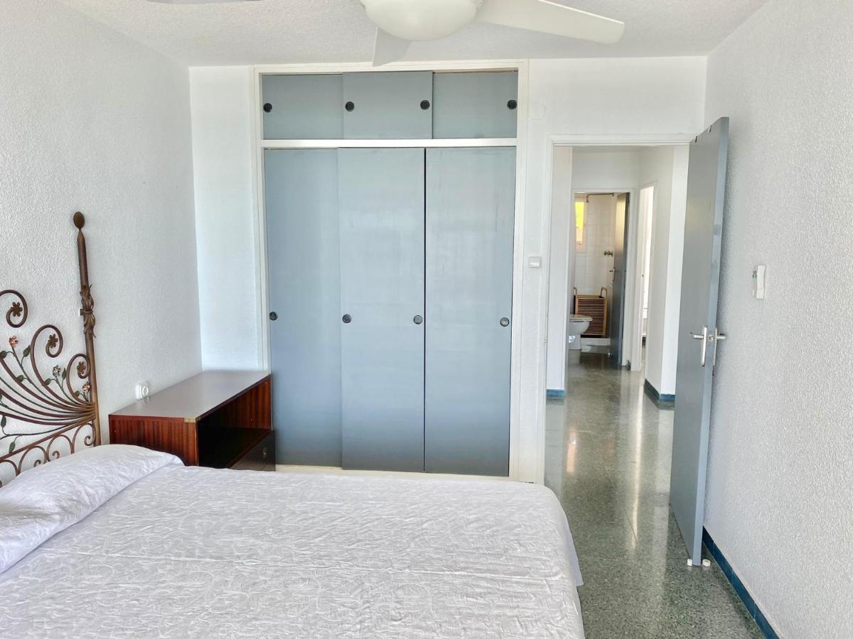 Akra Primera Linea De Playa Vistas Increibles !! Apartamento Alicante