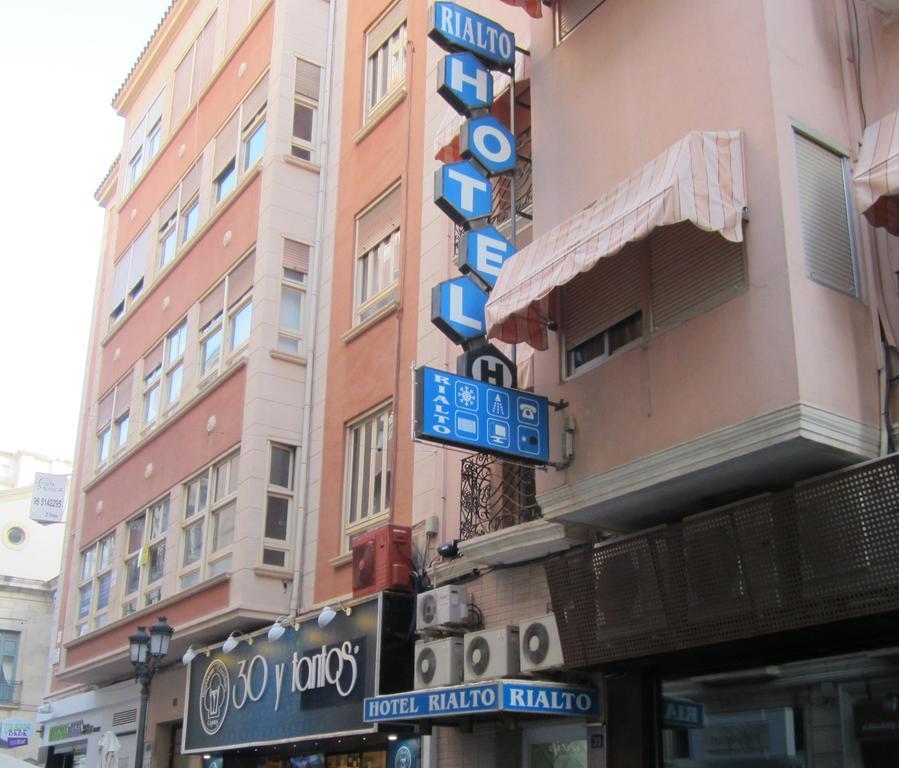 Lc Urbano Hotel