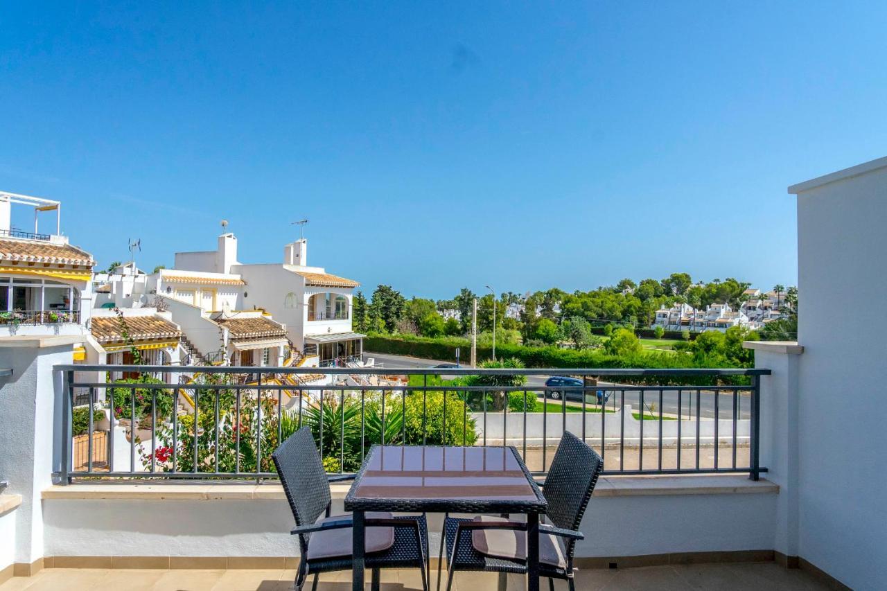 Cb Living - Cosy Loft With Terrace, Villamartin Huoneisto