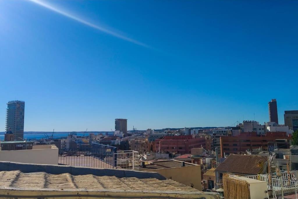 Vakantiehuis Casa Colorista En El Casco Antiguo Alicante