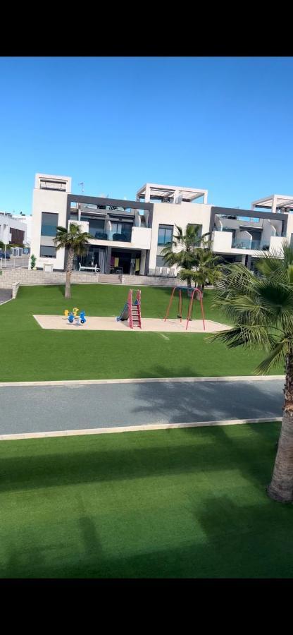 Oasis Beach, Punta Prima, Torrevieja Apartment *