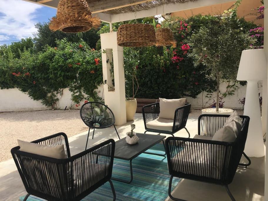 Paloma With Private Pool, Located 350m To The Sea And Tram Station! Holiday home Alicante