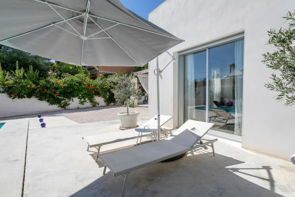 Paloma With Private Pool, Located 350m To The Sea And Tram Station! Holiday home *