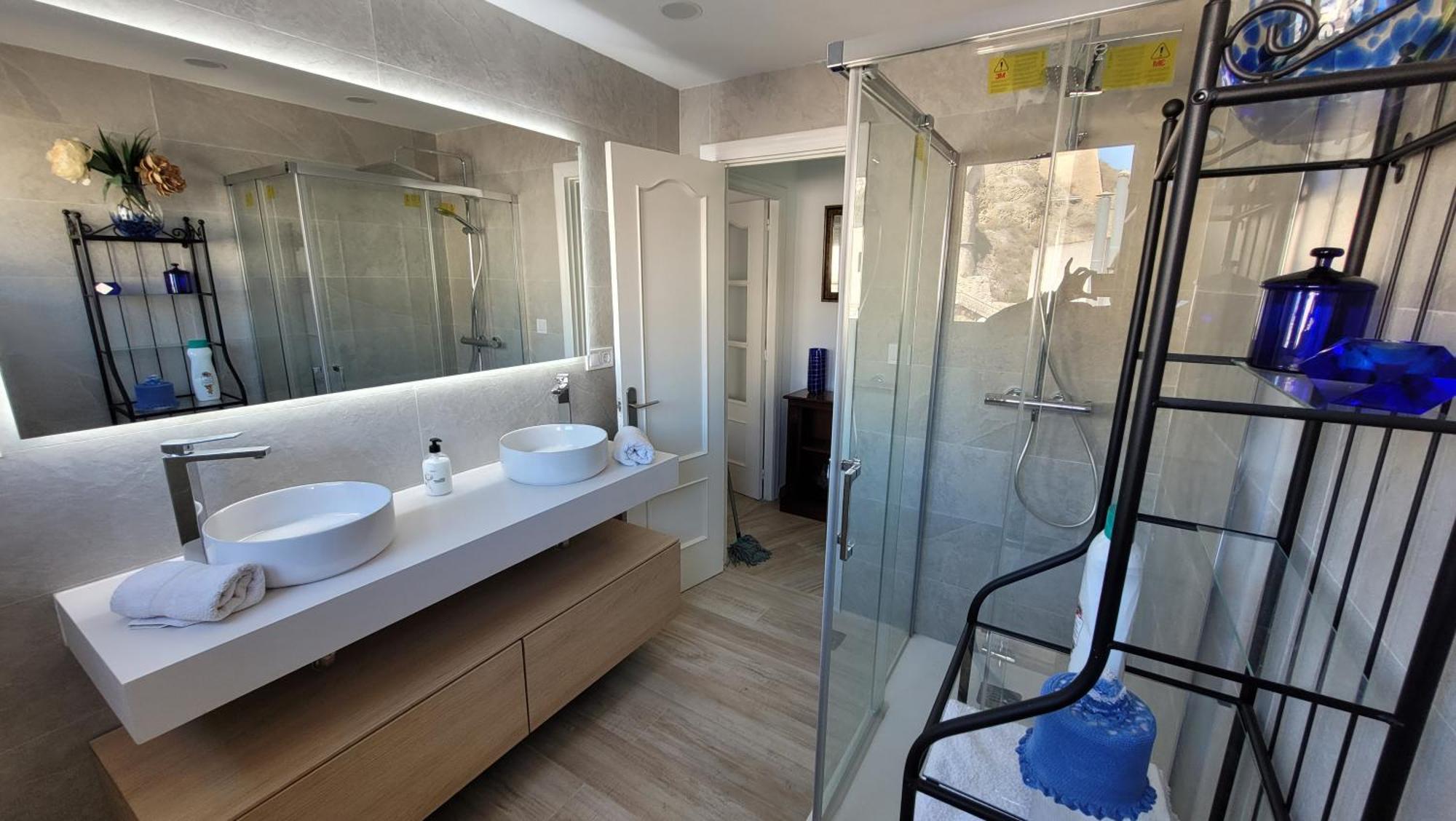 Apartamento Corazon De Con Vistas Al Mar Y Al Castillo Alicante