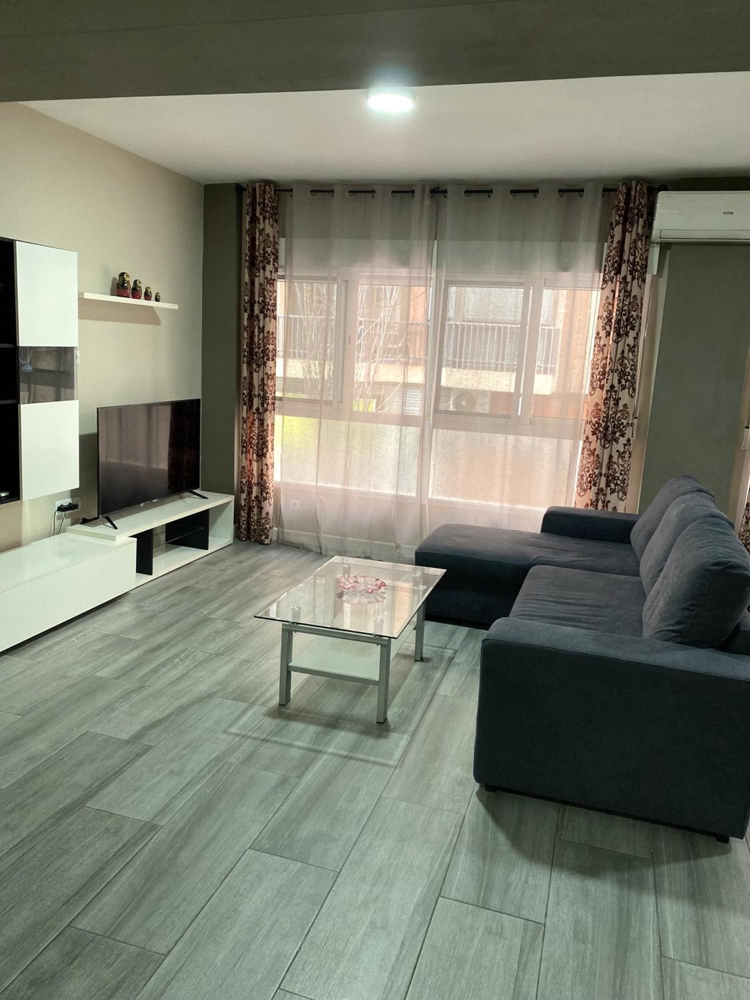 Apartment Modern In Center *
