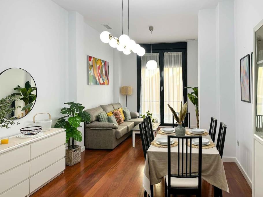 Casa Najera. Elegancia Y Amplitud En Pleno Centro. Appartement Alicante