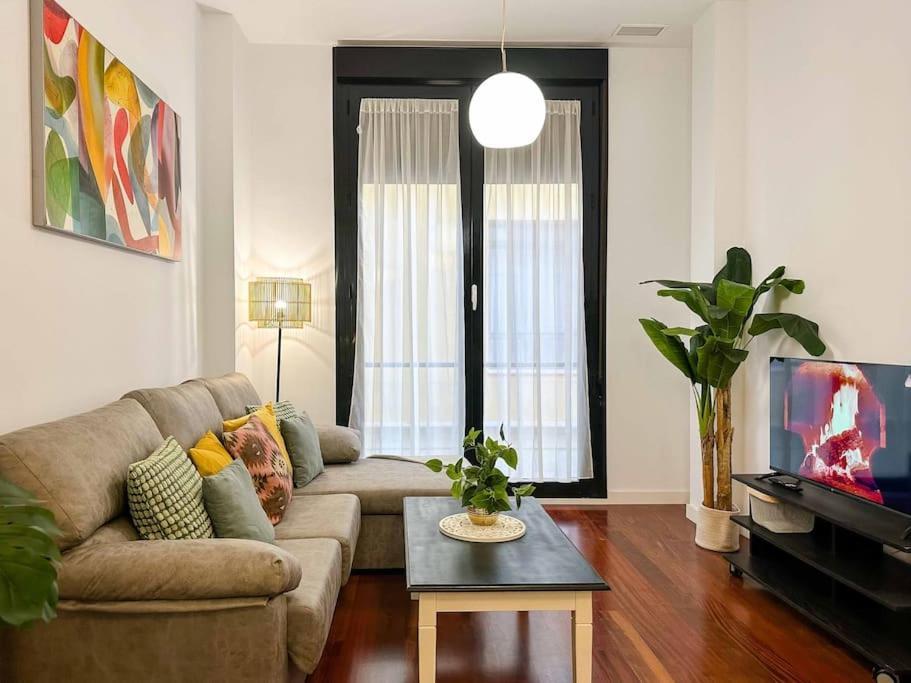 Casa Najera. Elegancia Y Amplitud En Pleno Centro. * Alicante