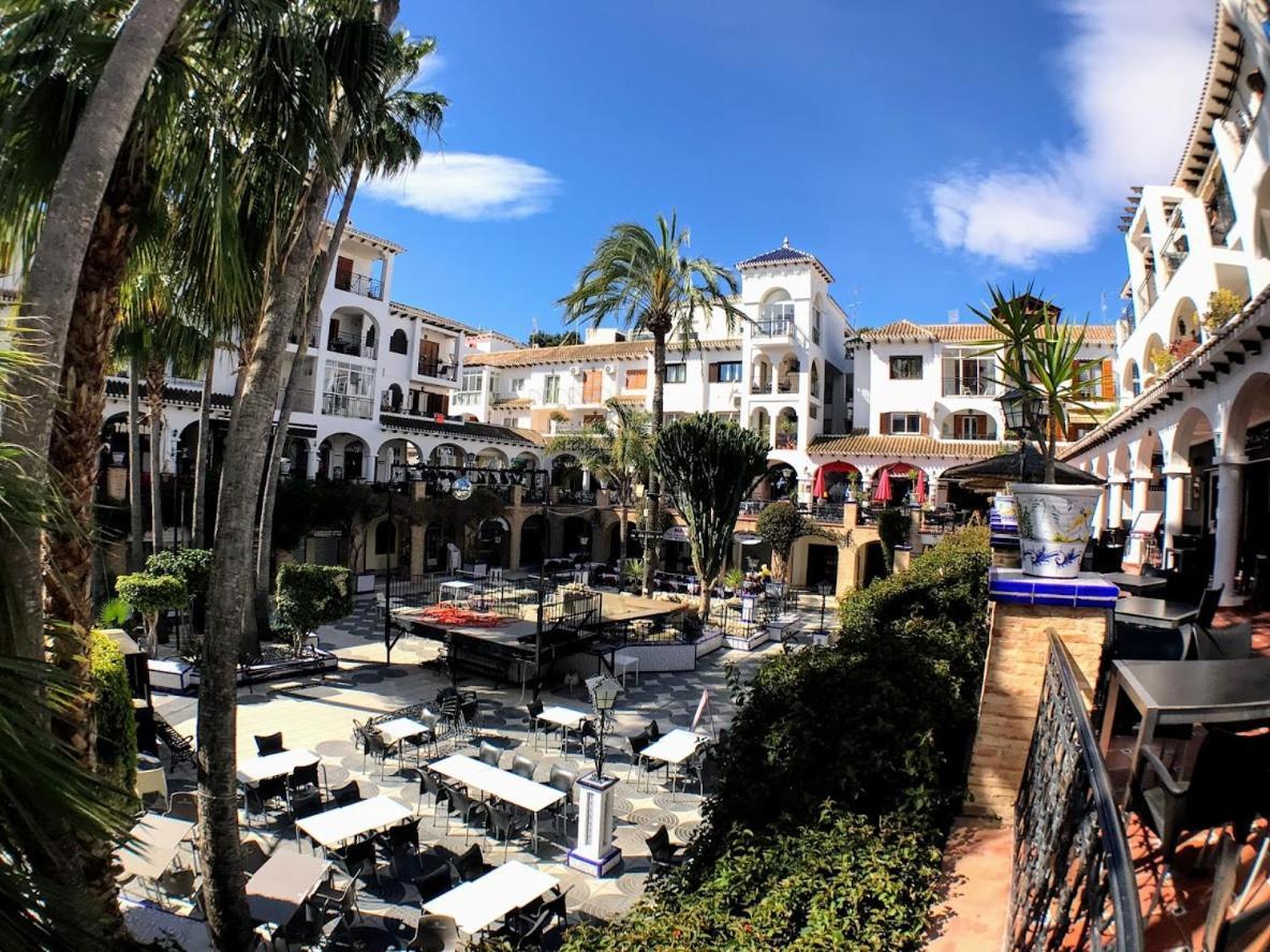 Golf&live Music Lovers Pool Views, Villamartin Plaza Appartement *