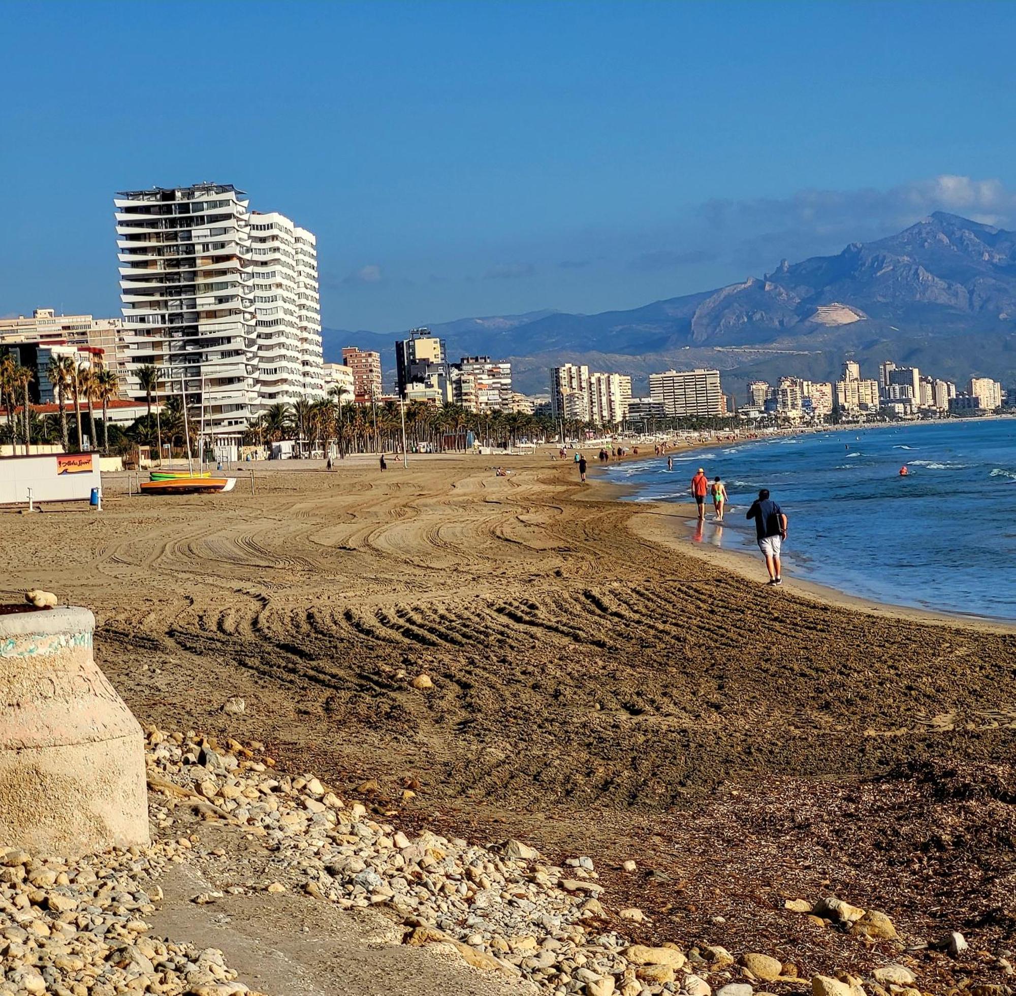 La Casa Alegre Casa de férias Alicante