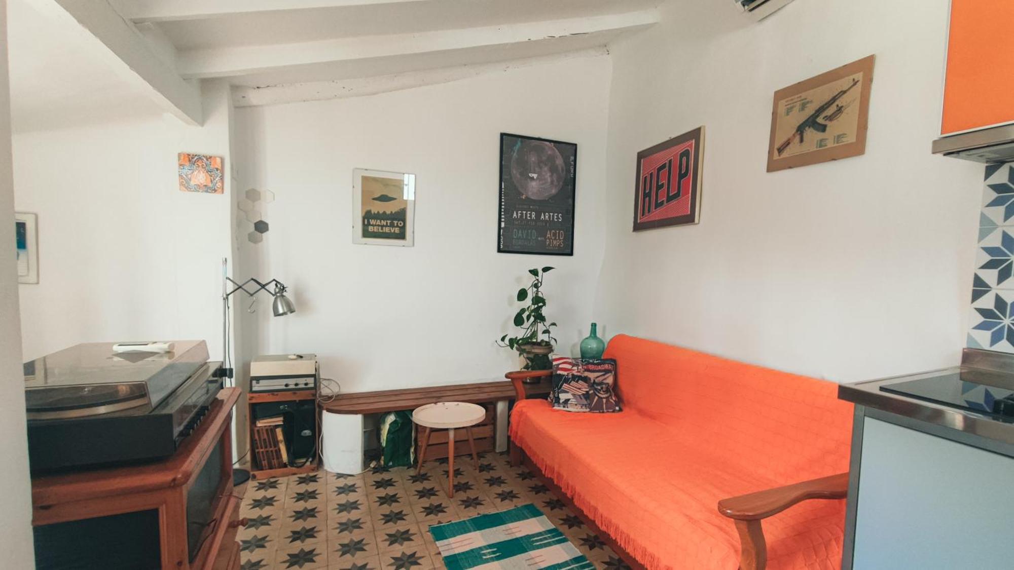 Casa Colorista En El Casco Antiguo