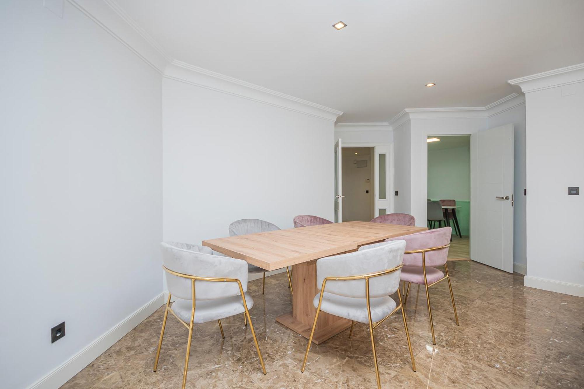 Apartment Rambla Mendez Nunez *