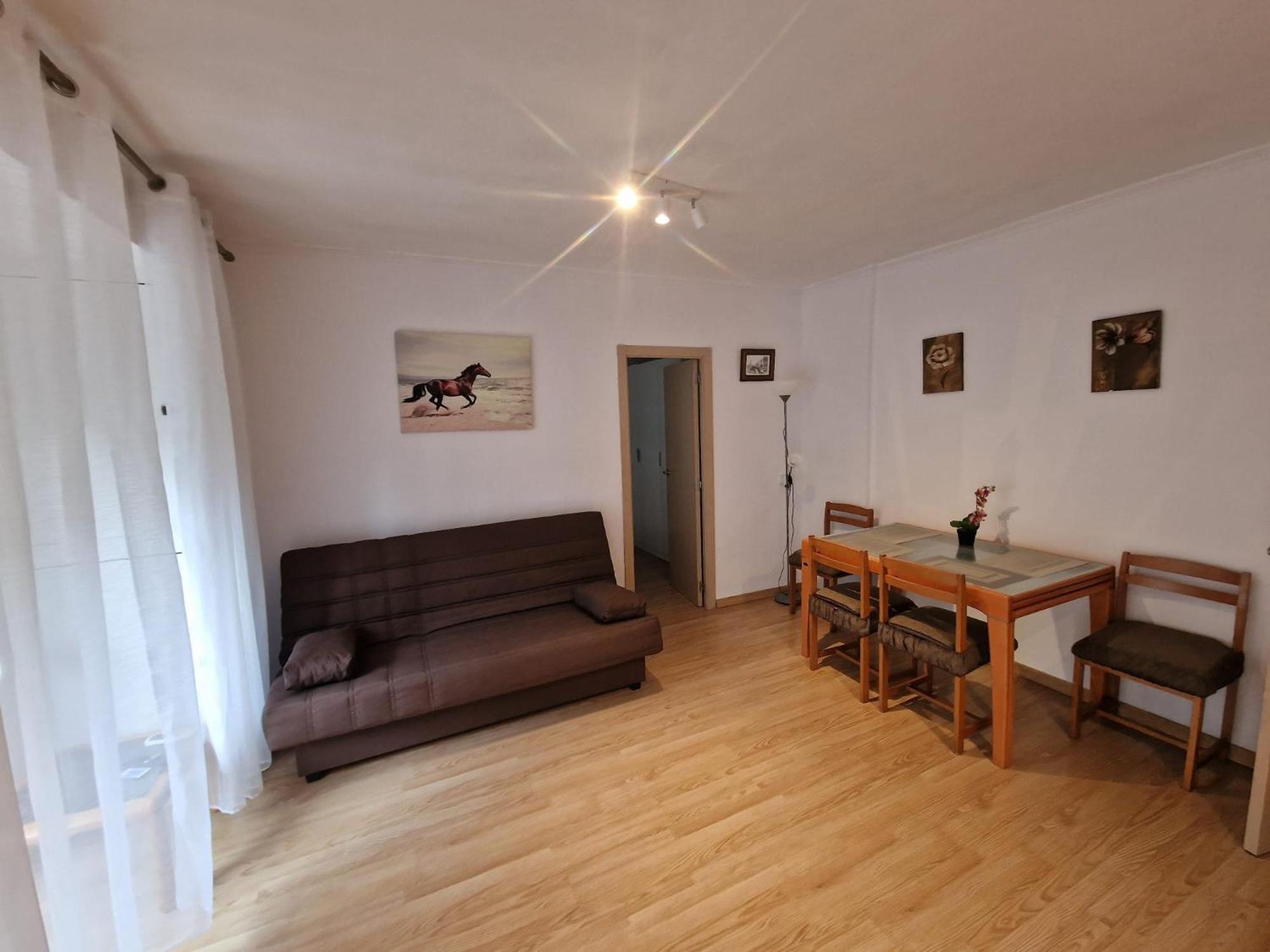 Apartment Calle De Dona Dolsa N6, 2dcha