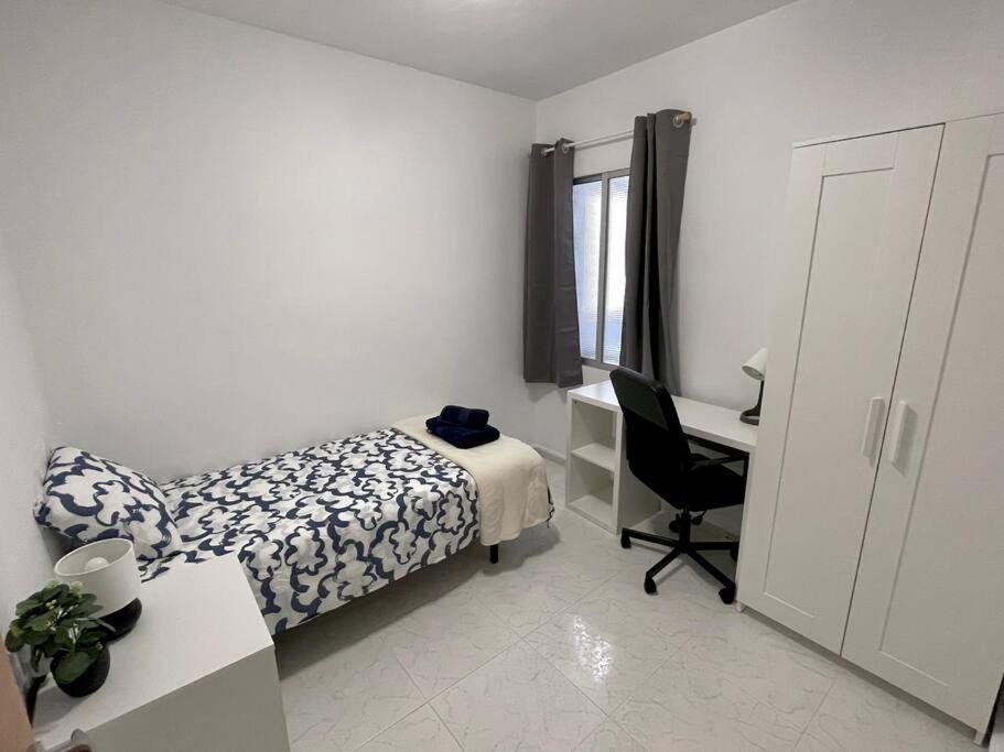 Piso Entero En Marq - Castillo, Apartamento *