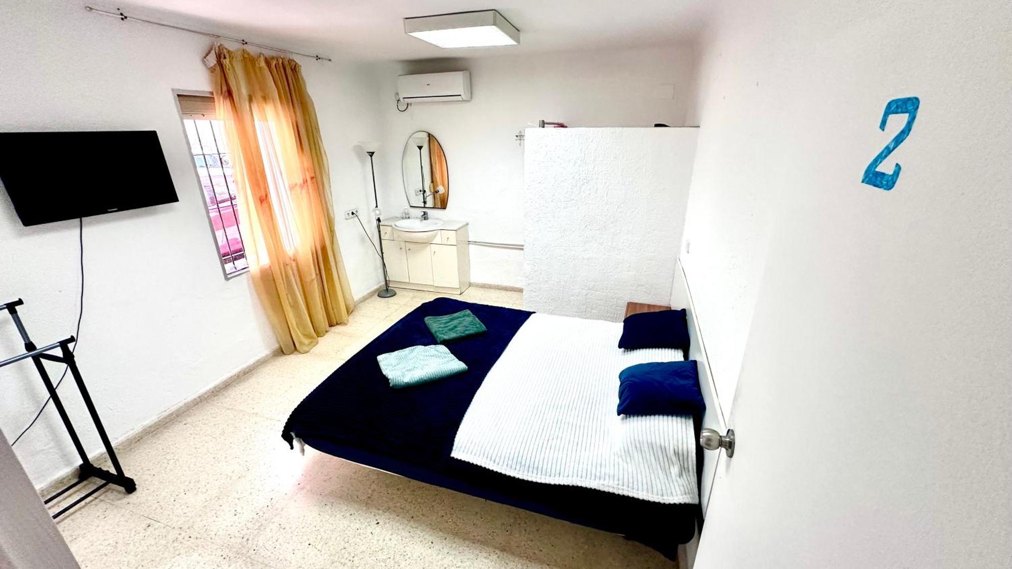 De Svetlana Aparthotel *