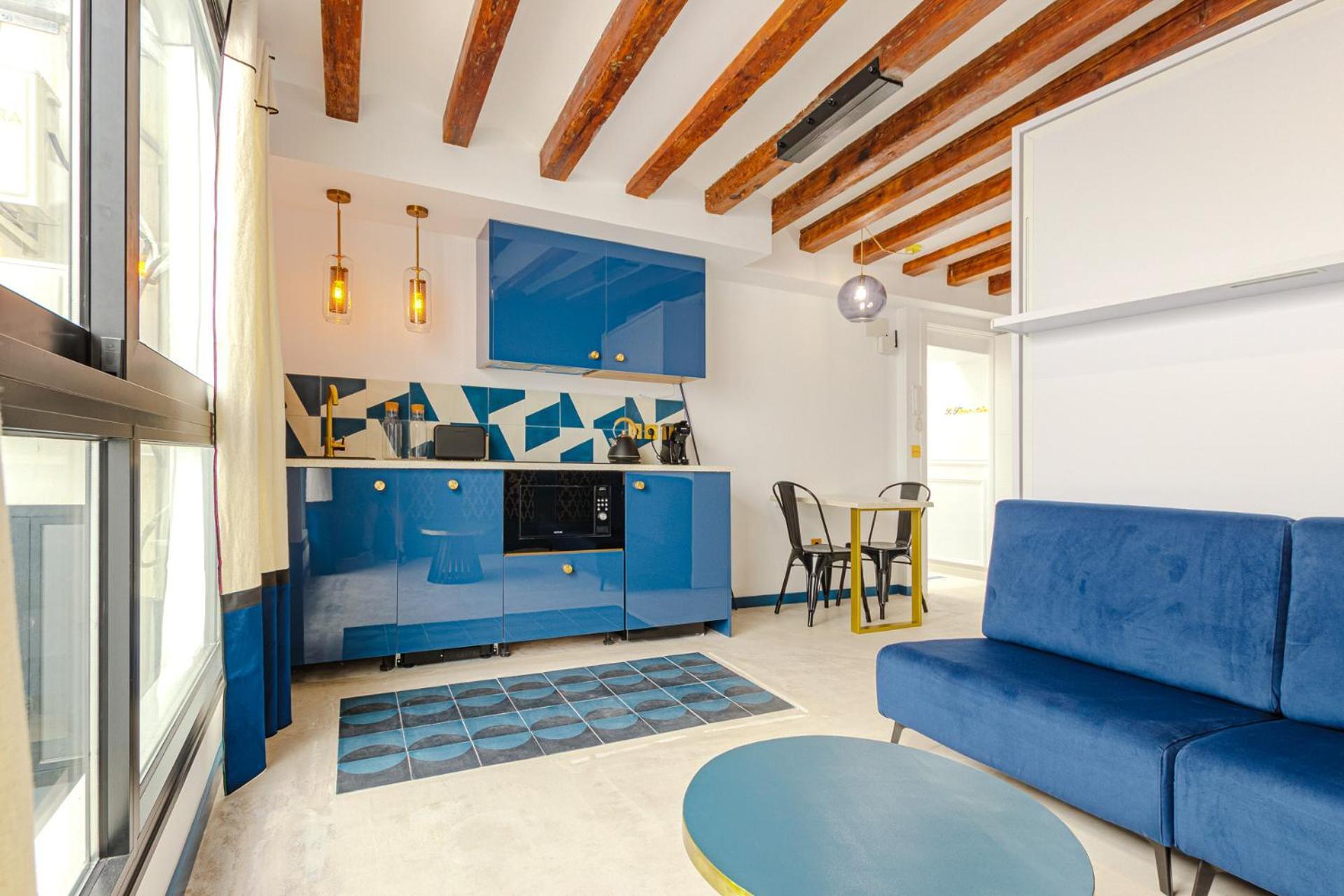 Luxurious In Historic Center Of Appartement