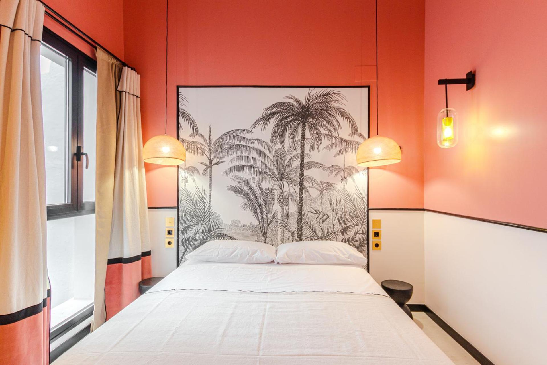 With Exceptional Charm In Historic Center Of * Alicante