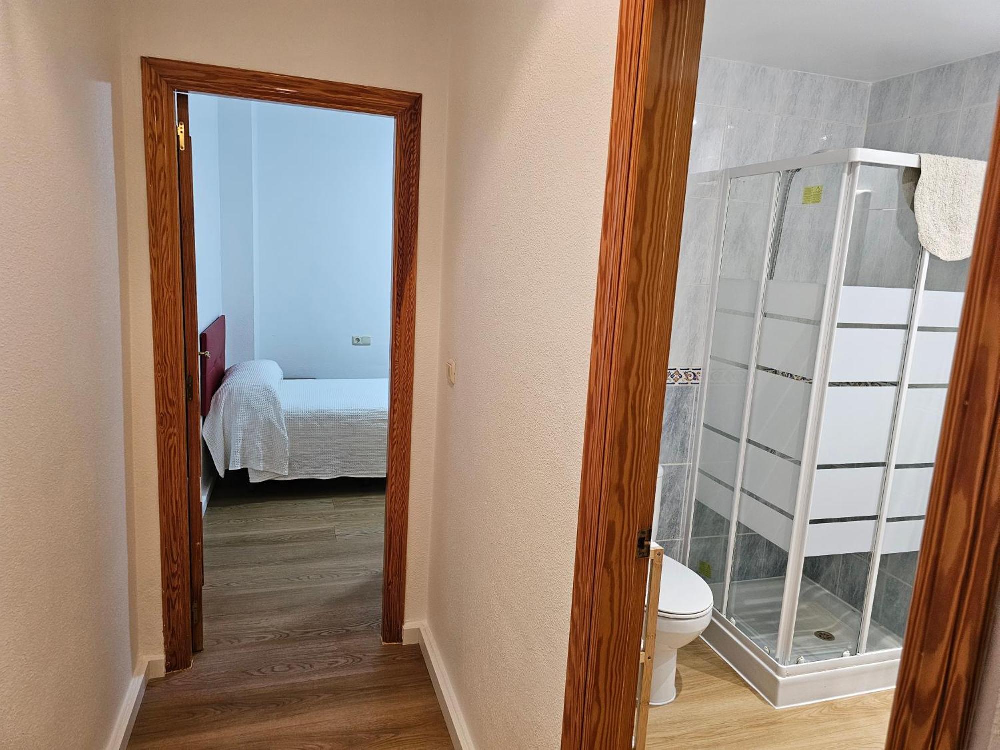 Plaza Apartment *