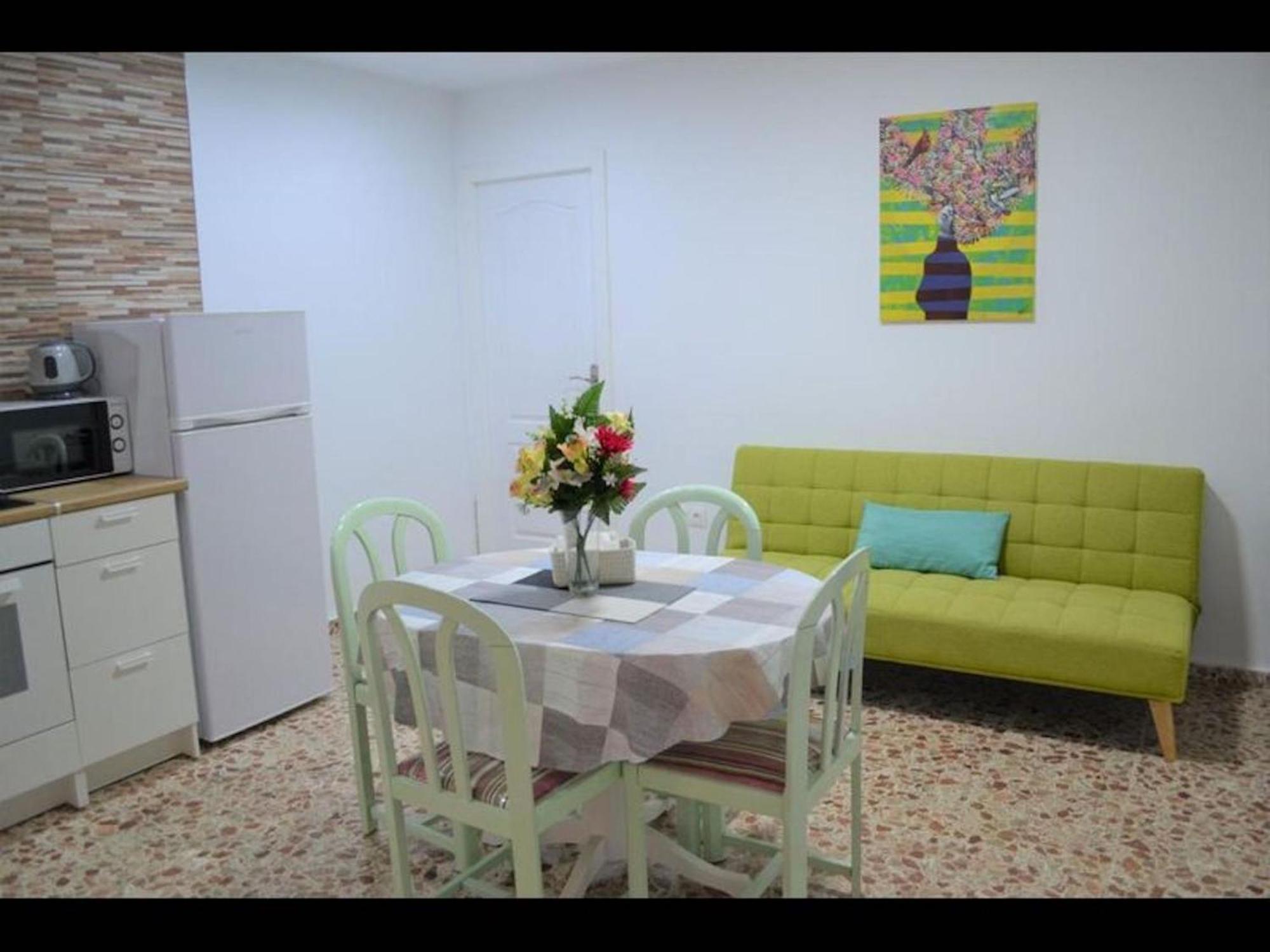 Beautiful 1 Bedroom With Gallery And Air Conditioning Cb6yr Apartment