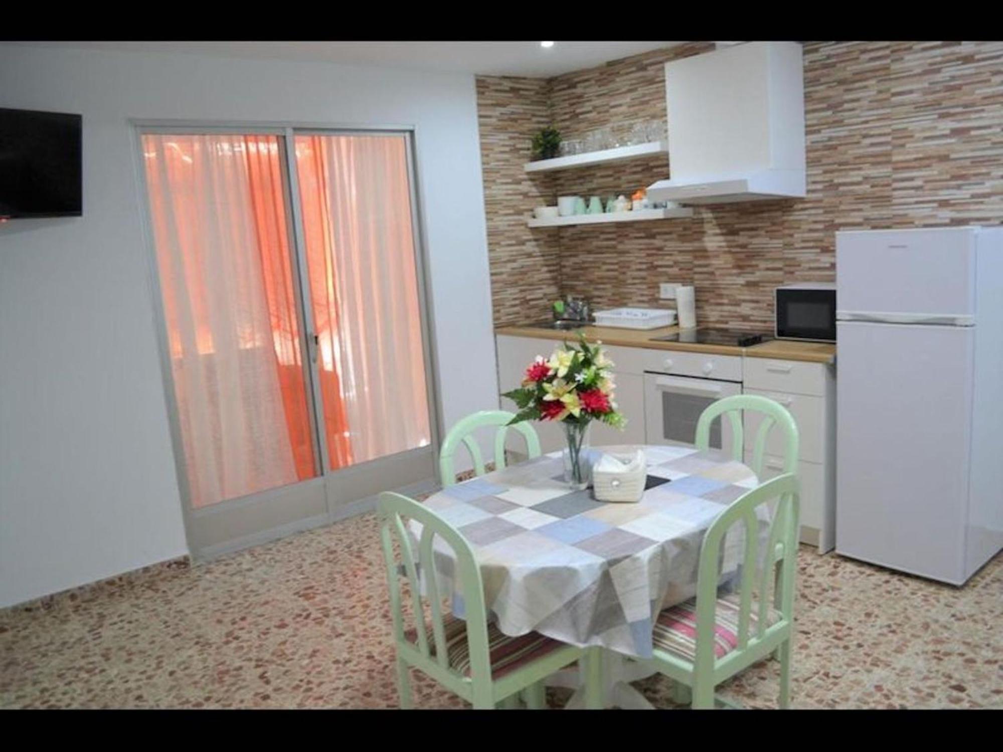 Beautiful 1 Bedroom With Gallery And Air Conditioning Cb6yr *