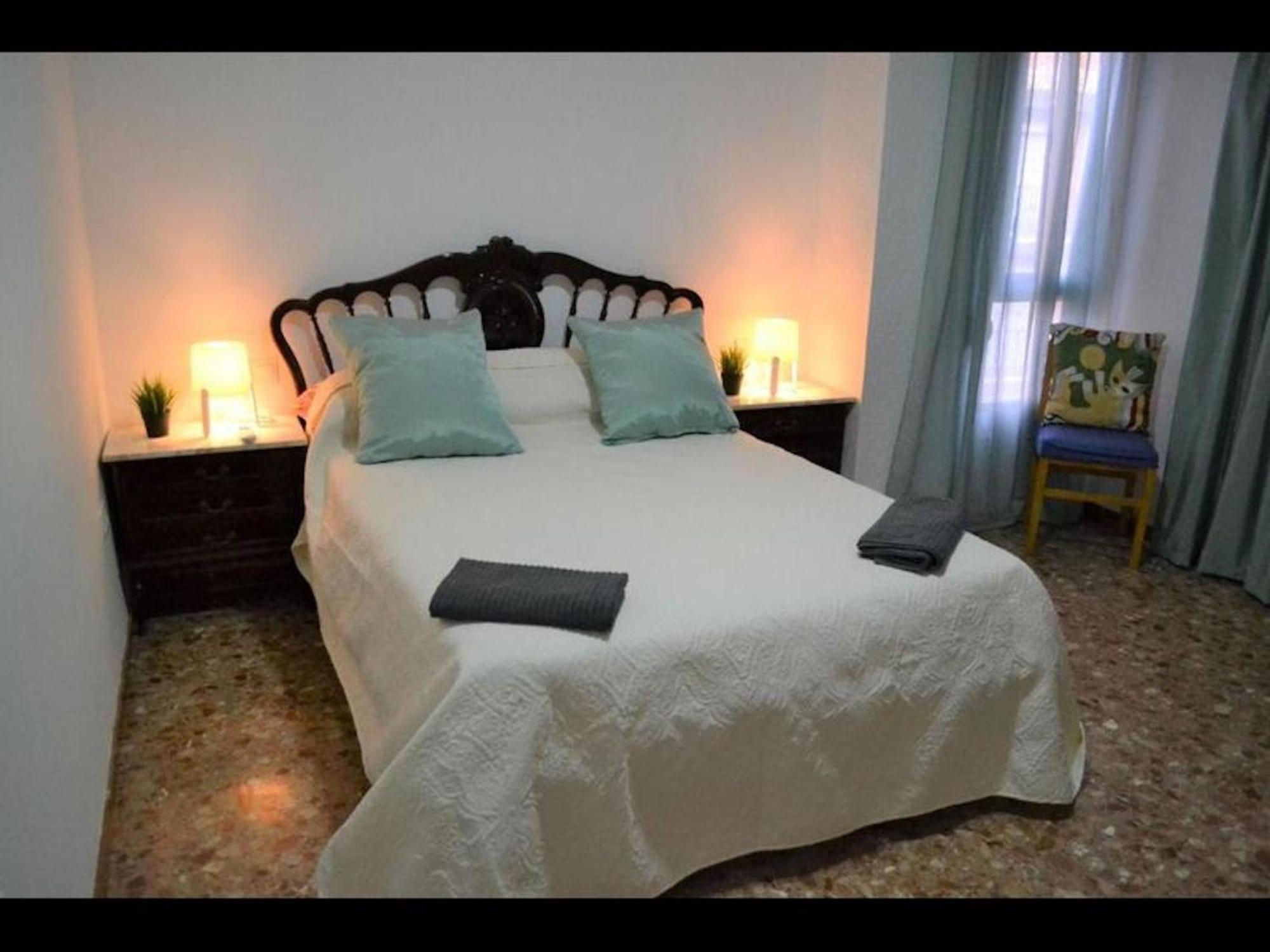 Huoneisto 1 Bedroom And Modern Ideal For The And Centre *