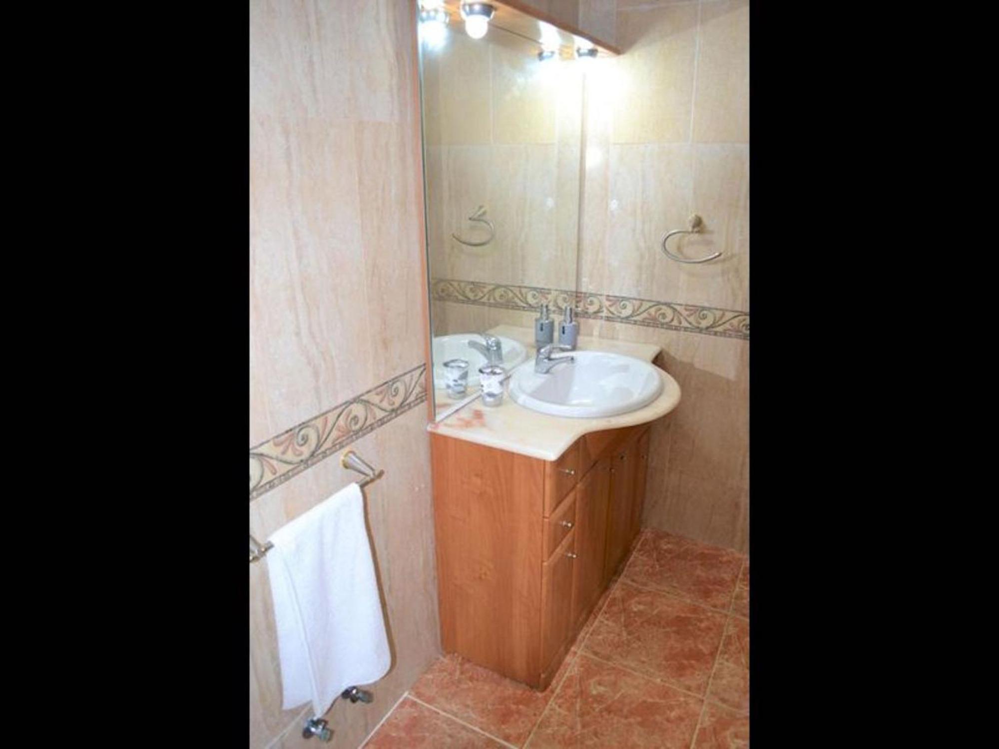 Huoneisto 1 Bedroom And Modern Ideal For The And Centre