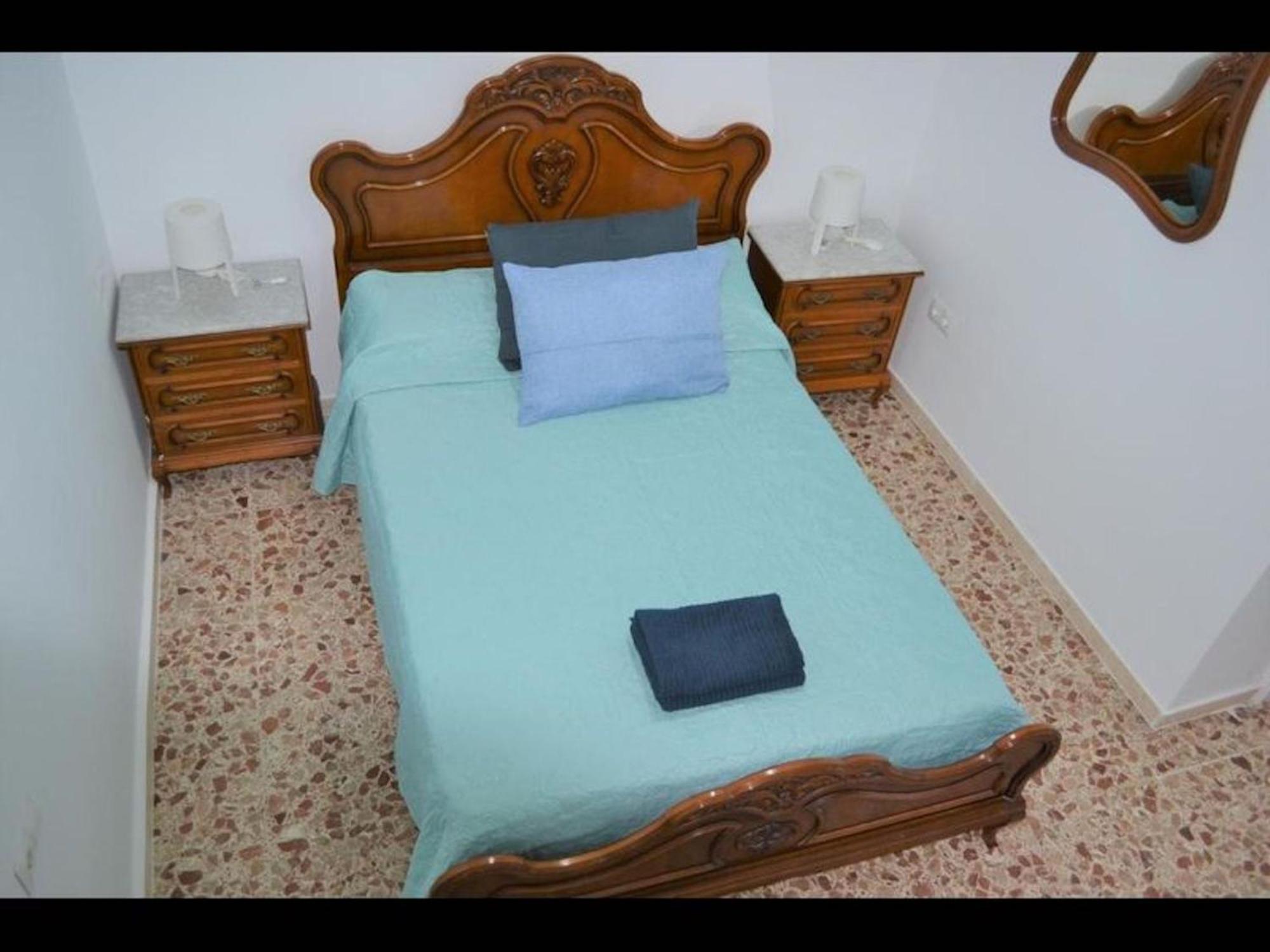 1 Bedroom And Modern Ideal For The And Centre Huoneisto *