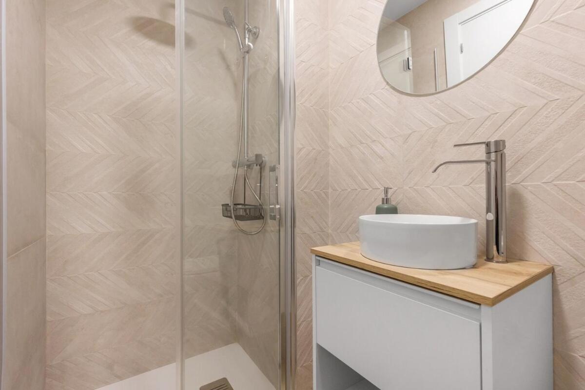 Serene Urban Retreat With Ac And Wifi Alicante
