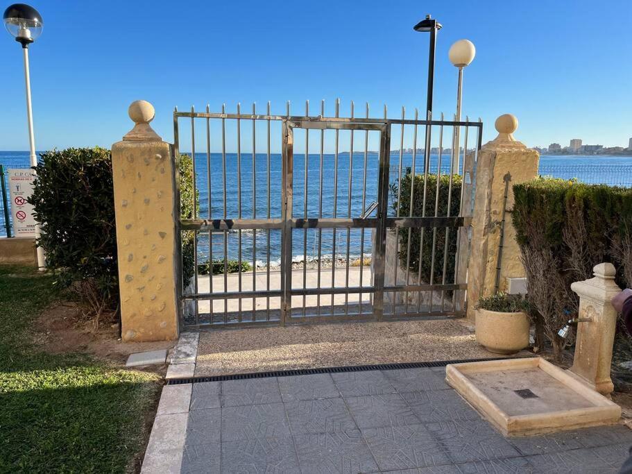 Residencial Salida Directa Al Mar. Grandes Vistas Huoneisto Alicante