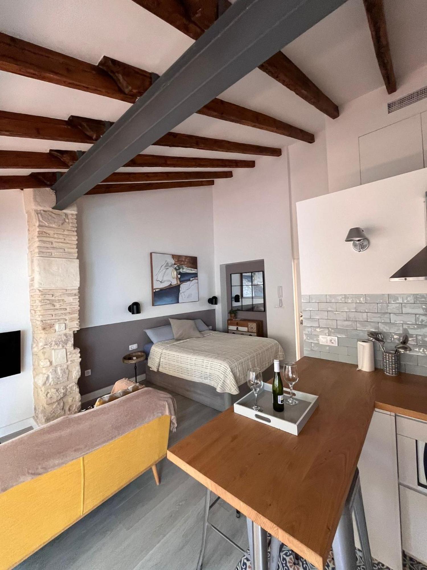 Beautiful Loft With Big Terrace In Old Town Alicante