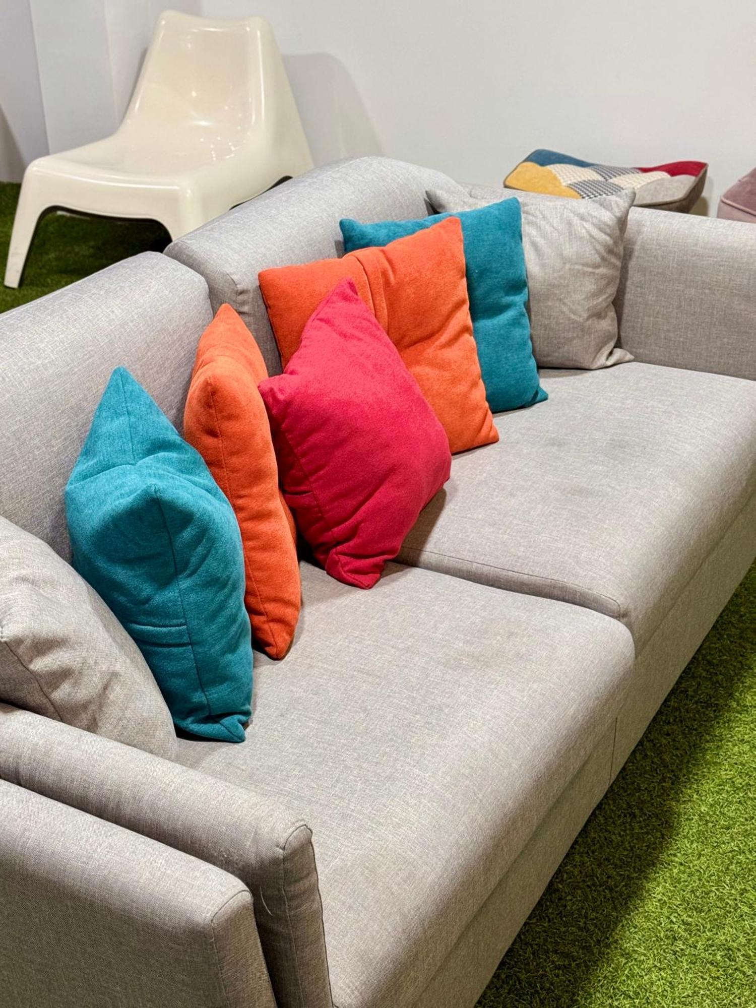Color Apartment *
