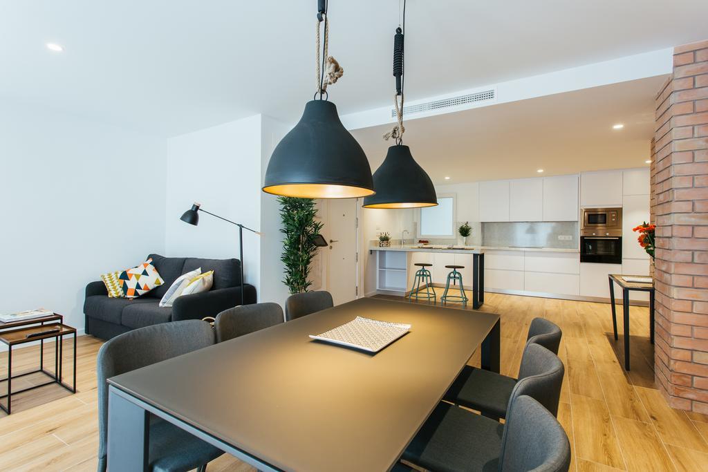 The Lucky Flats - Liorna Apartment
