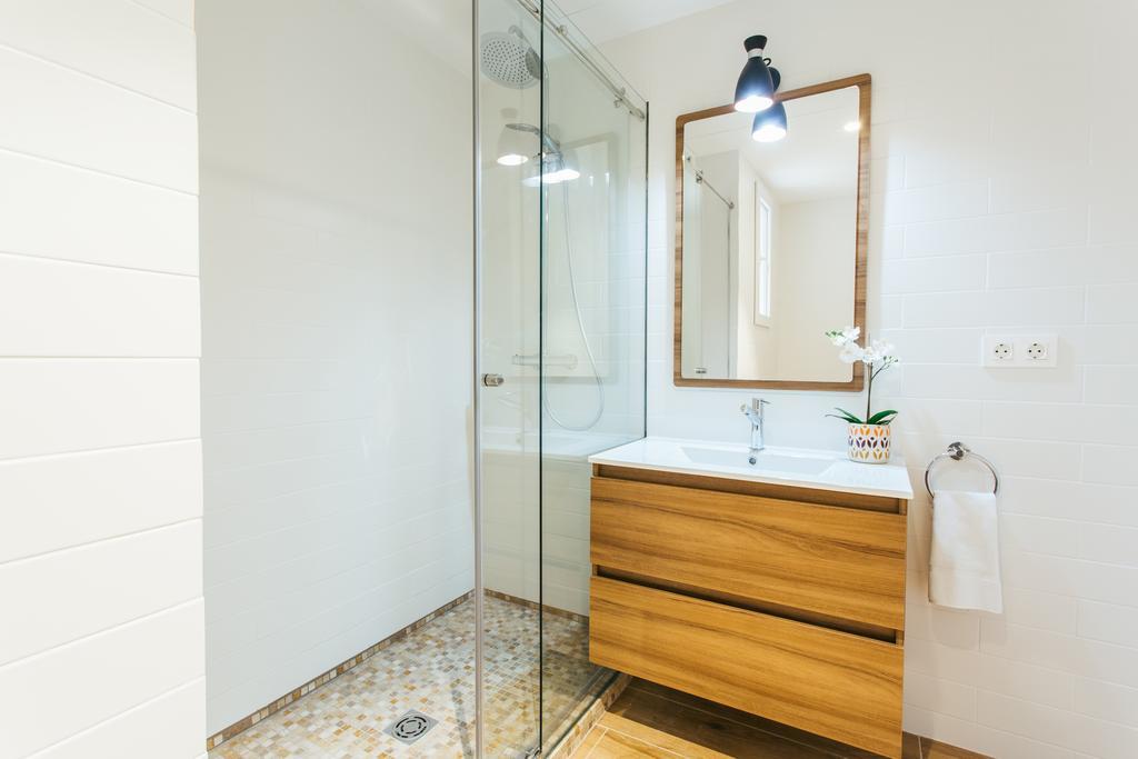 The Lucky Flats - Liorna Apartment