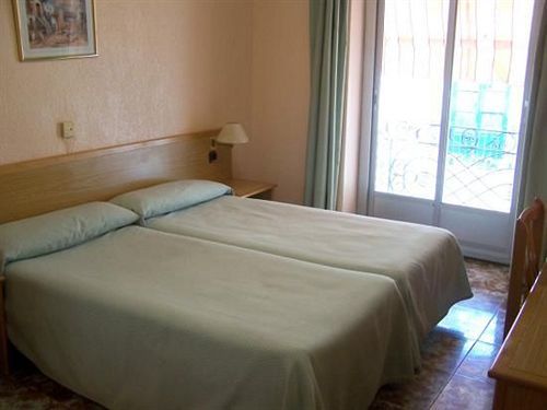 Hotel Lc Urbano *