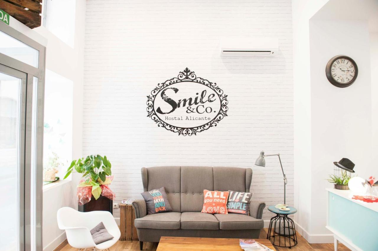 Guest house Smile & Co Boutique Alicante