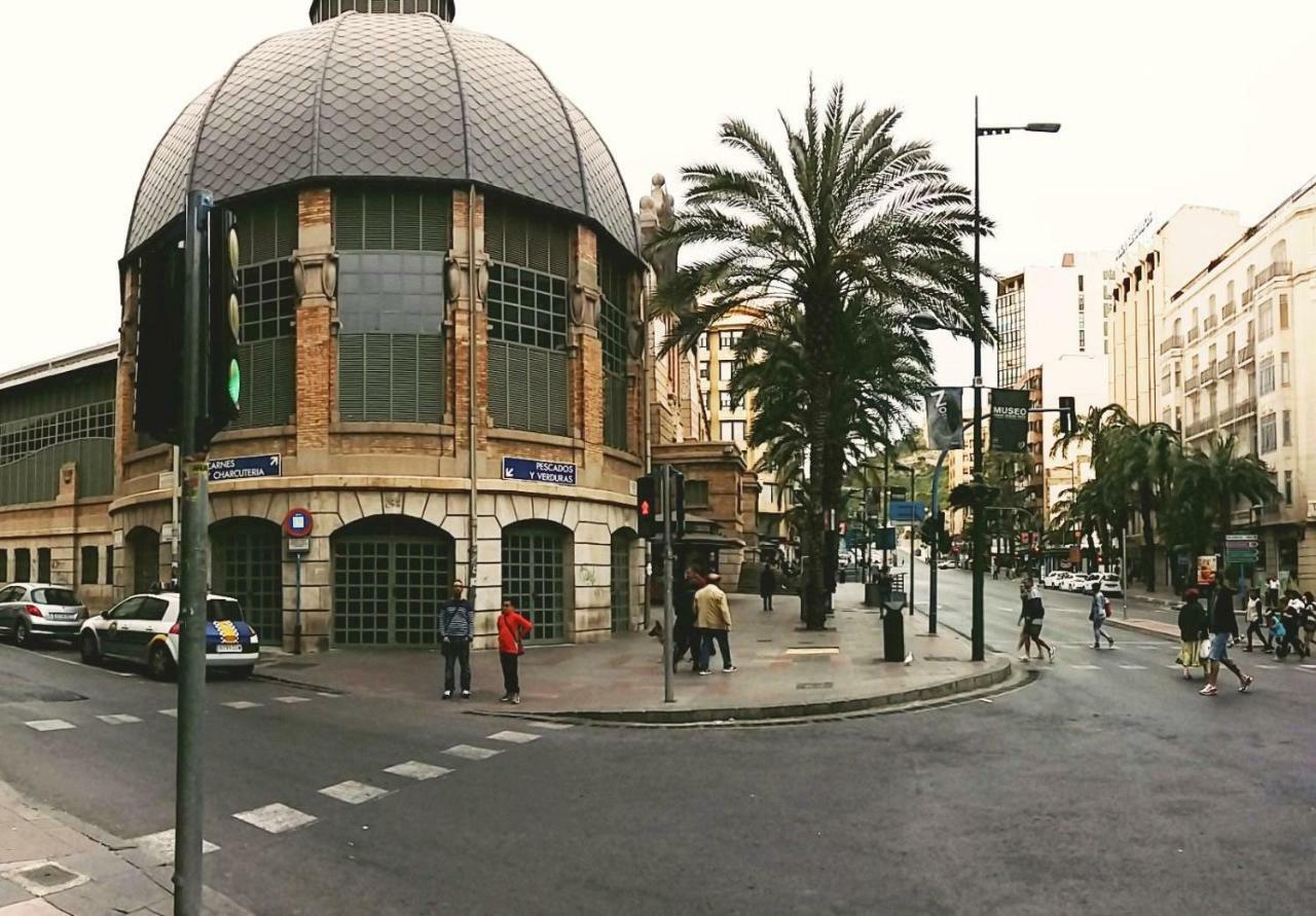 Poeta Campos Vasallo 19 * Alicante