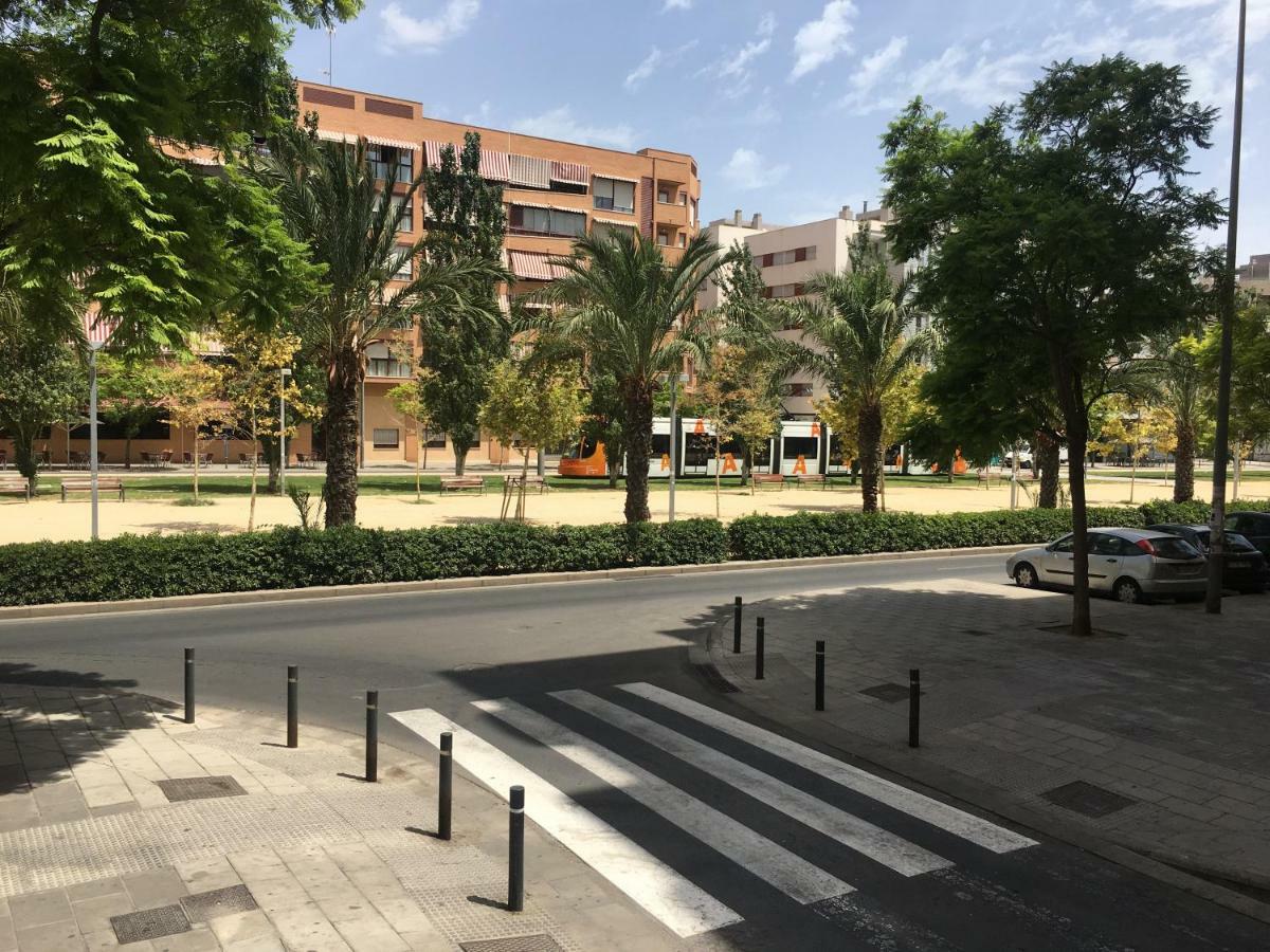 3 Bedroom Garbinet Appartement *