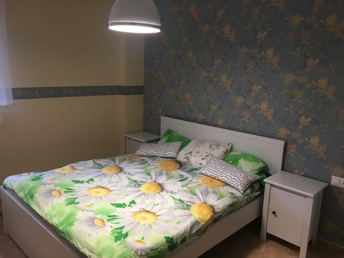 3 Bedroom Garbinet Appartement *