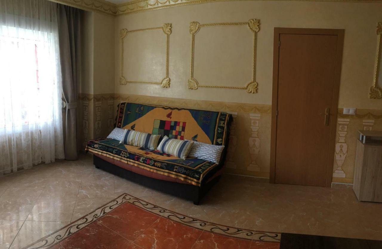 3 Bedroom Garbinet Appartement