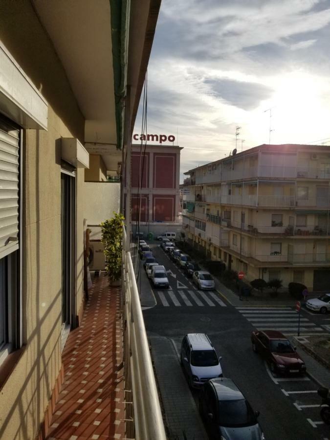 Calle De Dona Dolsa N6, 2dcha Apartment