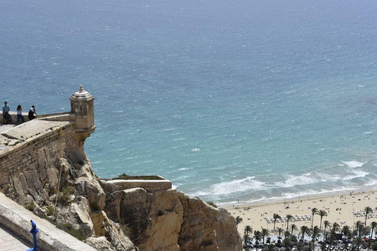 Lovely Near The Port Of Huoneisto Alicante