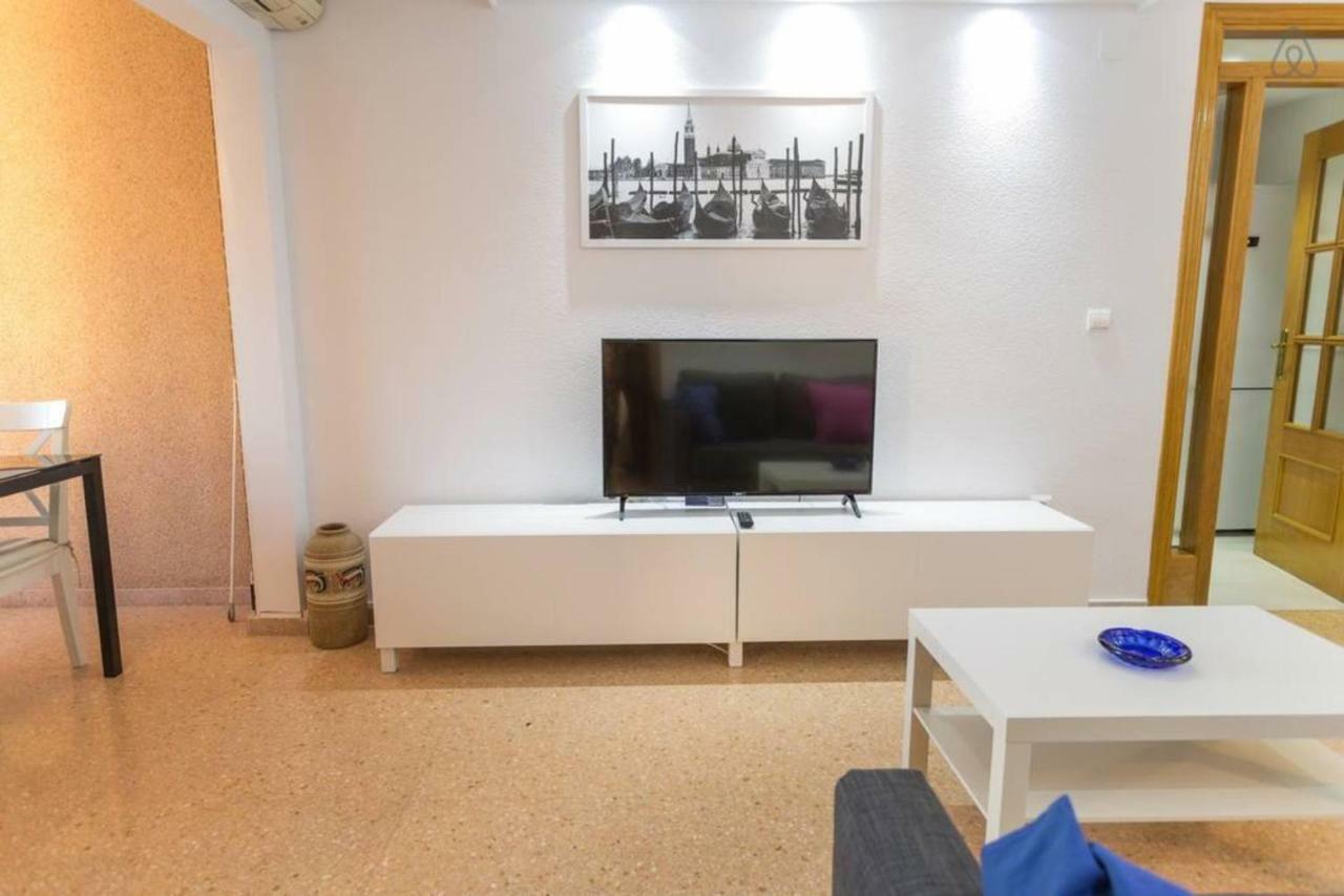 Apartamento Nations With Pool