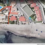 Espectacular Apartamento A Pie De Playa En Chalet Roquetes