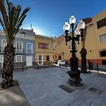 Great Apartment Close To Plaza De Torres