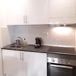 The Yellow Corner Apartment