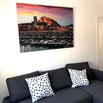 Spacious Apartment With Terrace In Alicante 120M² Air Conditioned