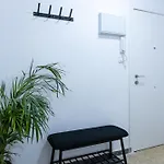 New Beach Apartments