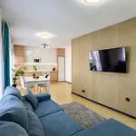 New Beach Apartments